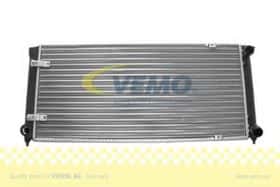 Радіатор охолодження двигуна Vemo V15-60-5010