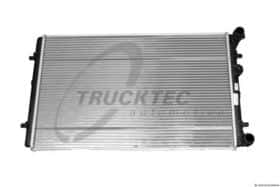 Радіатор охолодження двигуна Trucktec Automotive 07.40.046