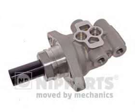 Главный тормозной цилиндр Nipparts J3102112