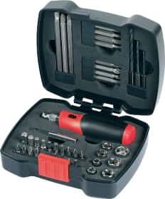 Отвертка реверсивная с набором бит BLACK+DECKER A7175