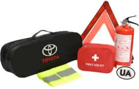 Набір автомобіліста Poputchik Євростандарт 01-026-E чорний Toyota