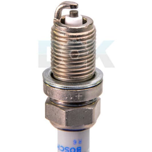 242235667 Bosch Свеча зажигания
