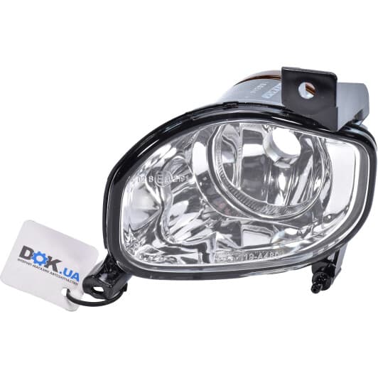 19-0480001 TYC Передняя противотуманная фара для Toyota Avensis