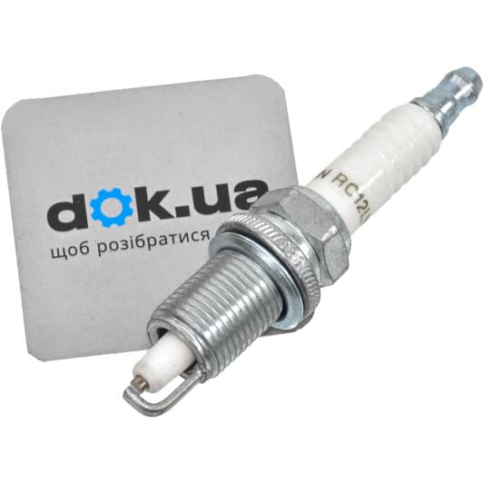 OE041/T10 Champion Свеча зажигания