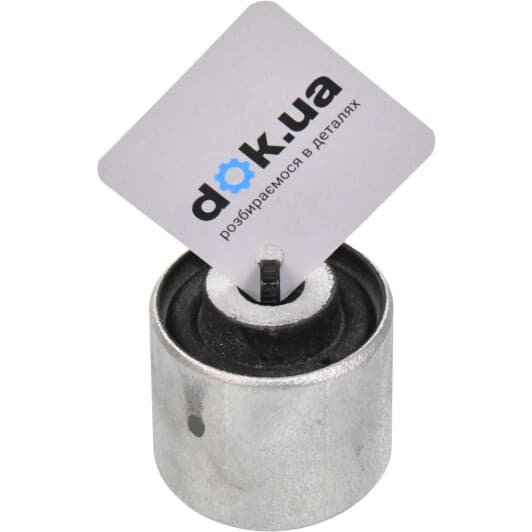 5104754 NK Сайлентблок важеля