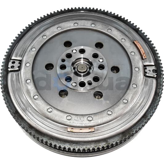 415 0477 10 LuK Маховик