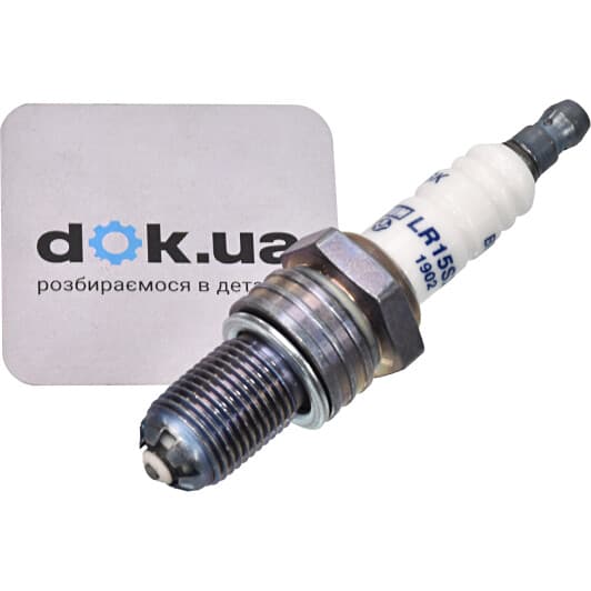 1902 Brisk Свічка запалювання