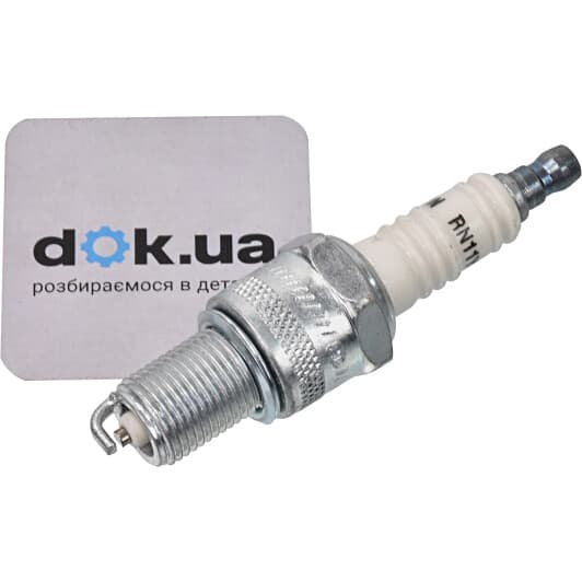 OE051/T10 Champion Свічка запалювання