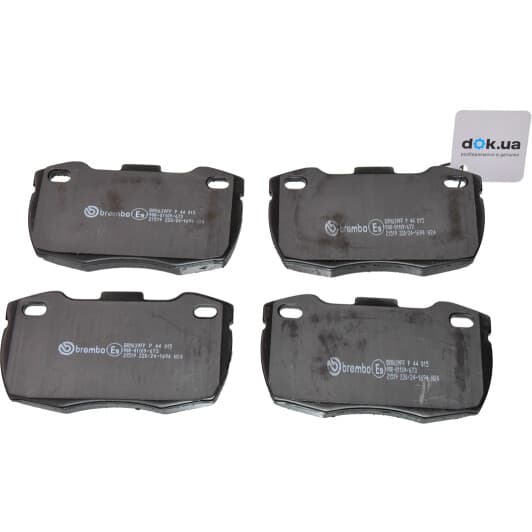 P 44 015 Brembo Тормозные колодки для Land Rover Defender