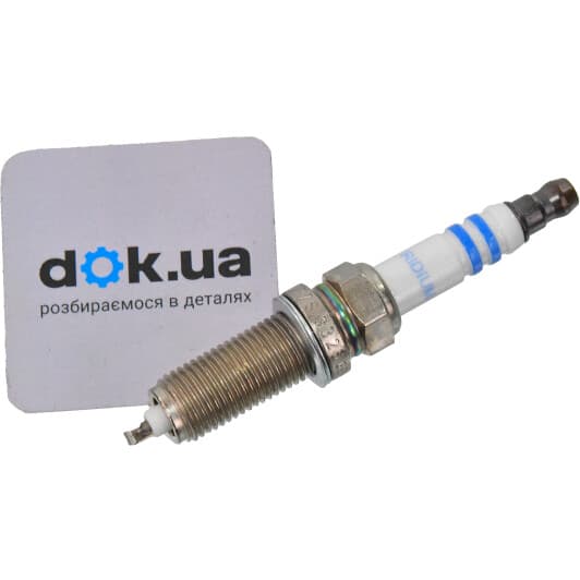 0 242 135 517 Bosch Свеча зажигания