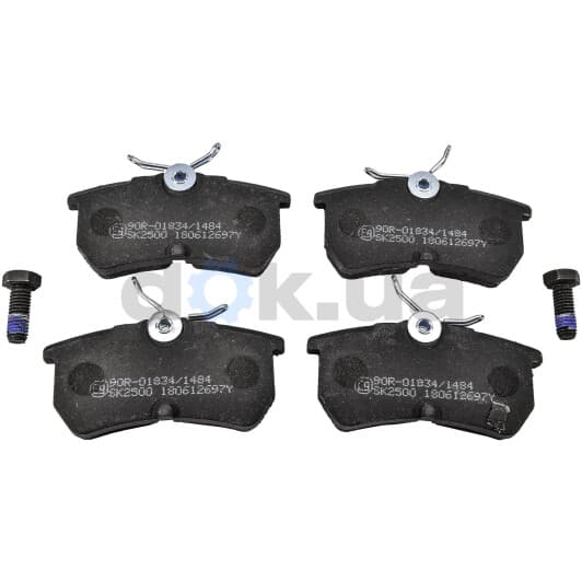 05P697 LPR Тормозные колодки