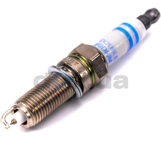 0 242 135 548 Bosch Свеча зажигания