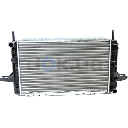 D7G021TT Thermotec Радіатор охолодження двигуна для Ford Sierra