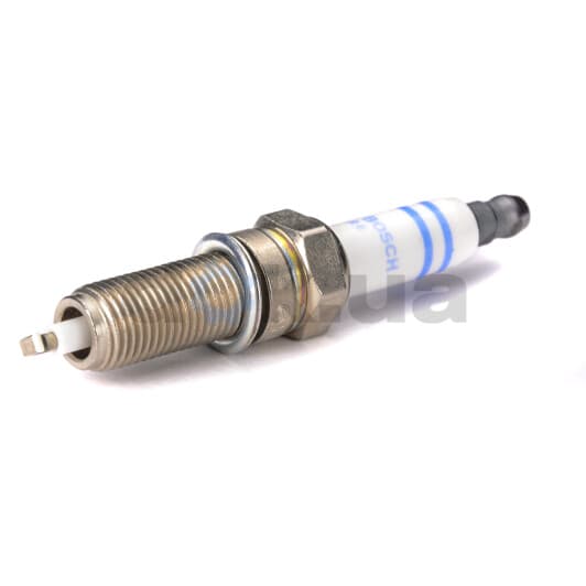 0 242 135 528 Bosch Свеча зажигания