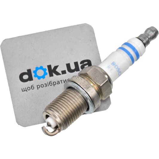 0242236618 Bosch Свічка запалювання