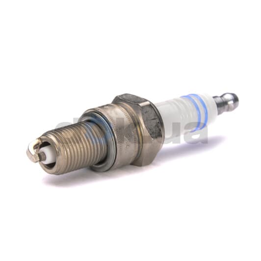 0 242 235 663 Bosch Свічка запалювання