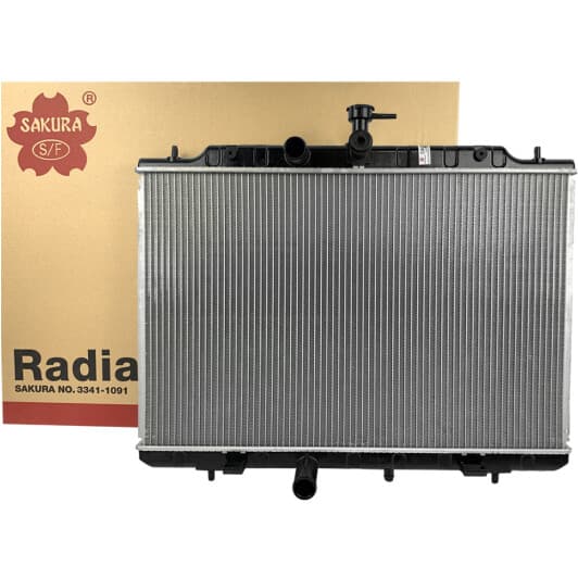 33411091 Sakura Радіатор охолодження двигуна для Nissan X-Trail