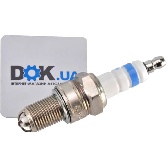 0 242 242 505 Bosch Свічка запалювання