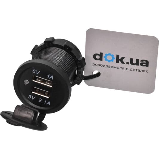 Usb зарядка в авто Amio 02853
