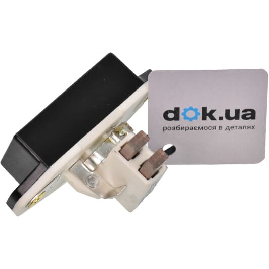 71300958 Profit Регулятор генератора