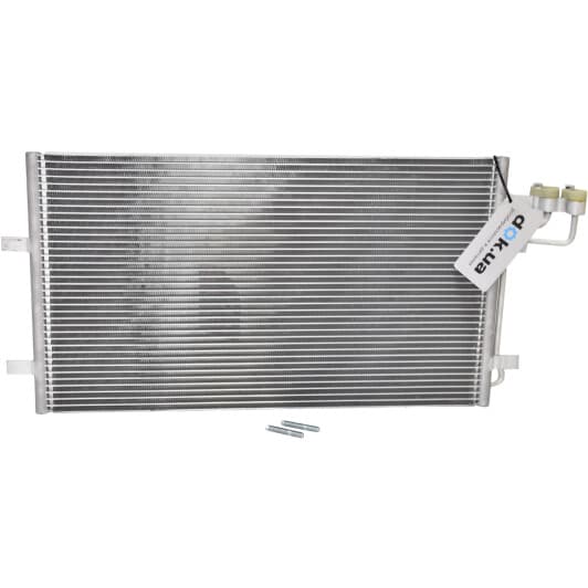 017-016-0015 Loro Радиатор кондиционера