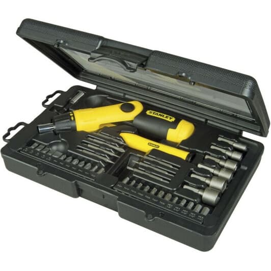 Викрутка реверсивна з набором бит Stanley Pistol Grip Ratchet 0-63-038