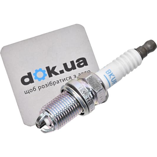 BKUR7ET NGK Свічка запалювання