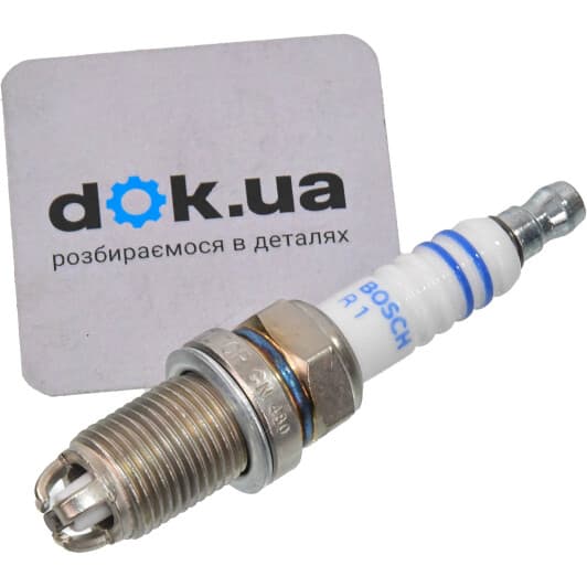 0 241 235 752 Bosch Свеча зажигания для Chery Amulet