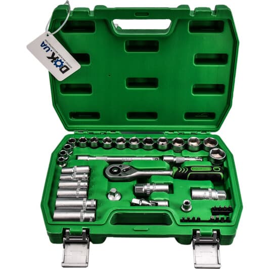 Набор бит и торцевых головок с трещоткой Intertool Expert ET-6039SP 33 шт.