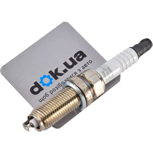 OE225 Champion Свічка запалювання