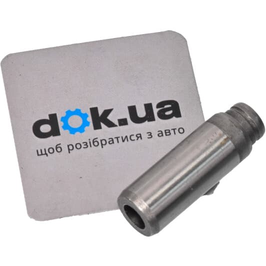 81-26182 TRW Напрямна клапана