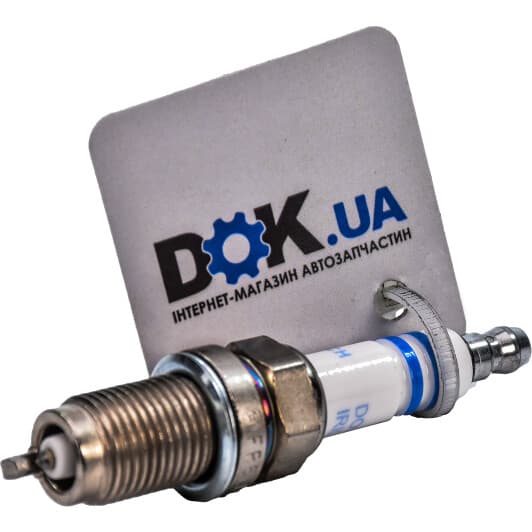 0 242 240 675 Bosch Свеча зажигания