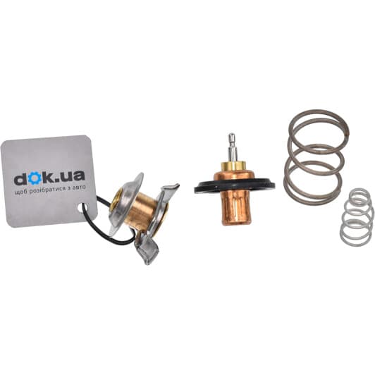 LR005765 Land Rover Термостат