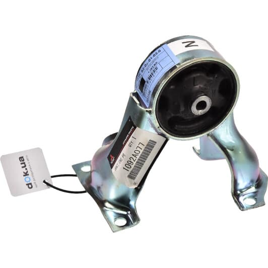 1092A077 Mitsubishi Подушка двигателя