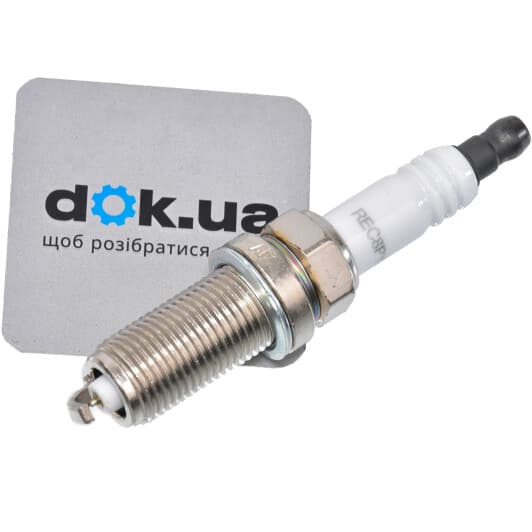 OE224 Champion Свеча зажигания