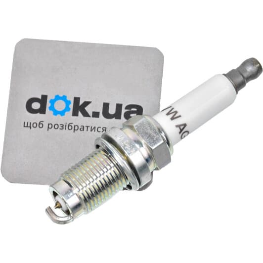 101905626 VAG Свеча зажигания