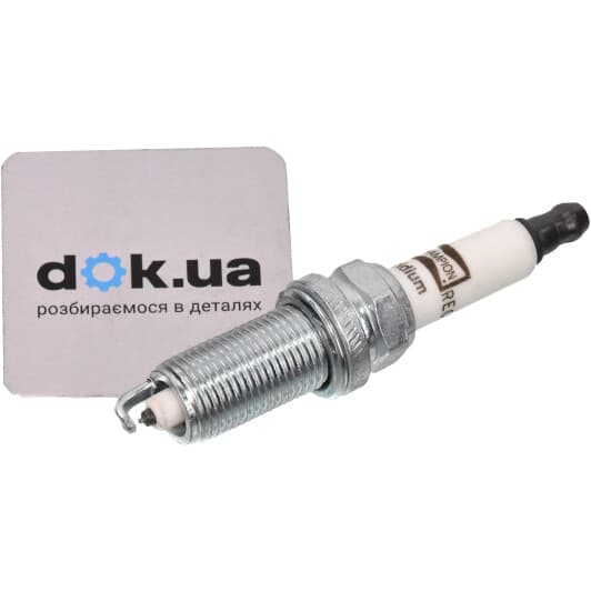 CCH9775 Champion Свеча зажигания