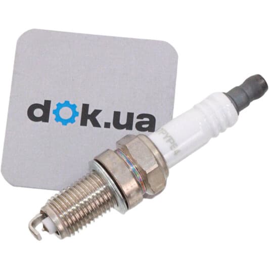 OE226 Champion Свеча зажигания