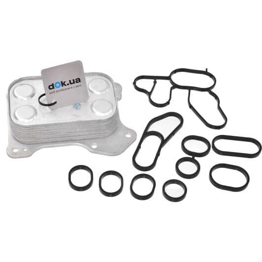 D4F004TT Thermotec Масляный радиатор двигателя