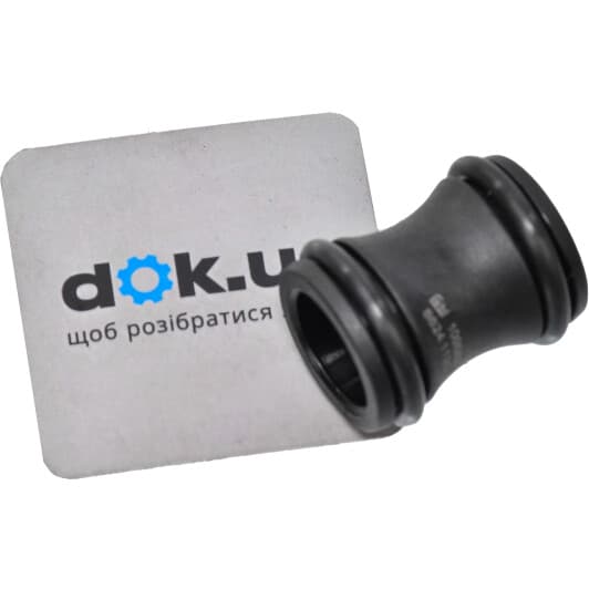 33100257 SWAG Патрубок системы охлаждения