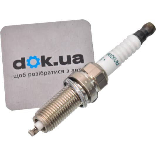 22401JD01B Nissan / Infiniti Свеча зажигания