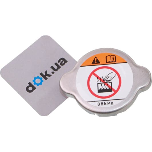 1350A088 Mitsubishi Кришка радіатора