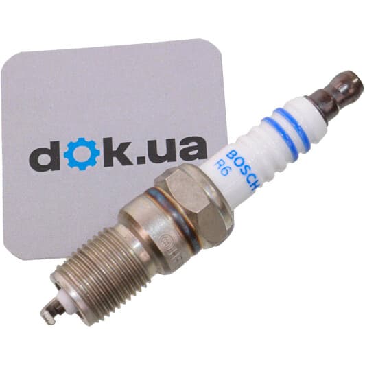 0 242 229 737 Bosch Свічка запалювання