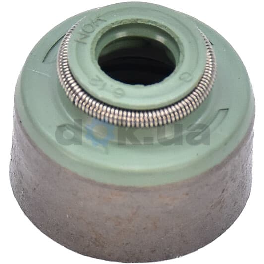 PE0110155 Mazda Сальник клапана