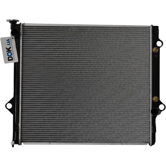 646806 Nissens Радіатор охолодження двигуна для Toyota Land Cruiser Prado (120, 150)