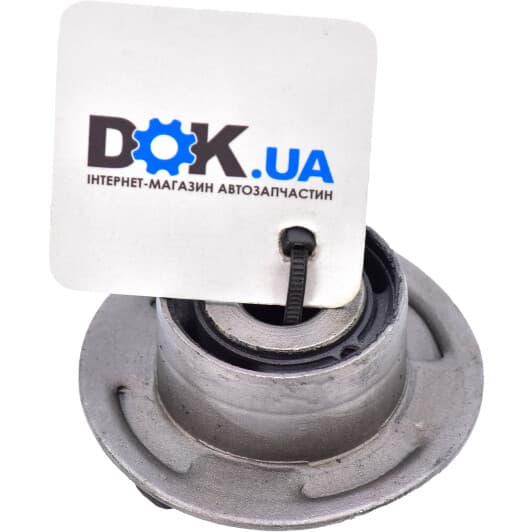 MZAB-096 Febest Сайлентблок балки