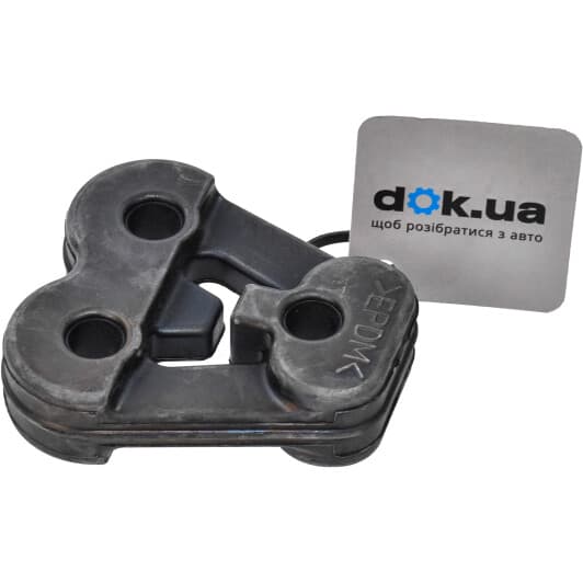 MN135157 Mitsubishi Кронштейн кріплення вихлопної магістралі