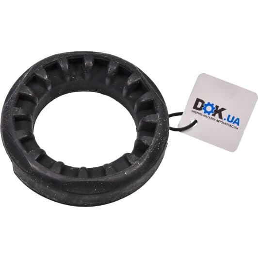 BP4K28012A Mazda Тарелка пружины