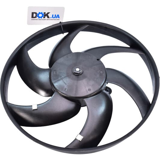 47330 NRF Вентилятор системы охлаждения двигателя