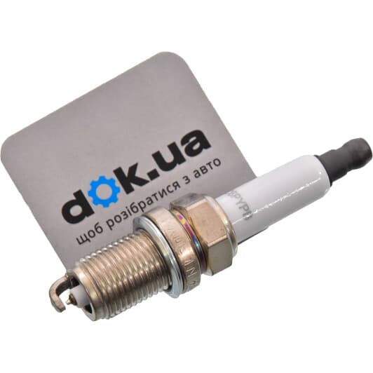 OE214 Champion Свічка запалювання